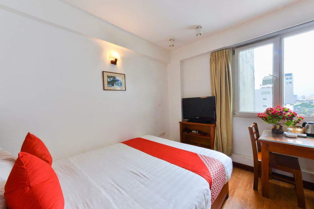 Oyo 216 Alisa Hotel Ханой Екстериор снимка